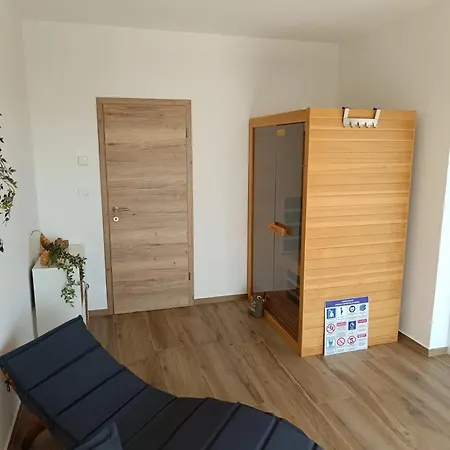 Pergosa Near Medulin For 8 Persons With 38 M2 Pool, Sea View - Only 200 Meters From Villa Pomer