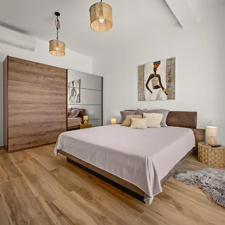 فيلة Pergosa Near Medulin For 8 Persons With 38 M2 Pool, Sea View - Only 200 Meters From بومير